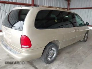 2000 Chrysler Town & Country Limited with VIN 1C4GP64L6YB609675, listed as a IAAI auction lot 41980552 with 183,181 mi miles and . Bid and sale history available at DreamBid. Image 4.
