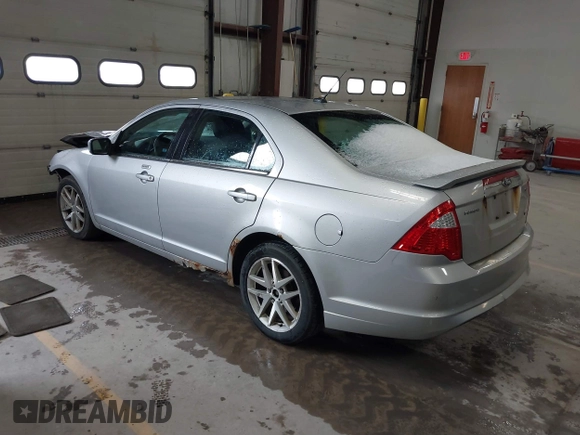 2010 Ford Fusion SEL with VIN 3FAHP0JA6AR427888, listed as a IAAI auction lot 41853215 with 186,581 mi miles. Bid and sale history available at carsss.com. Image 3.