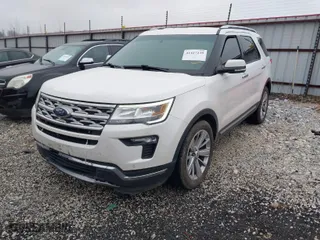 2018 Ford Explorer Limited with VIN 1FM5K7F82JGC69918, listed as a IAAI auction lot 41427239 with 128,784 mi miles. Bid and sale history available at carsss.com. Image 2.