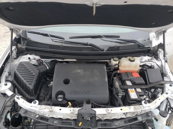 2018 Chevrolet Traverse Premier with VIN 1GNERKKWXJJ263270, listed as a Copart auction lot 45008305 with 102,905 mi miles and Clean Title. Bid and sale history available at carsss.com. Image 12.