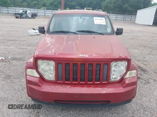 2008 Jeep Liberty Sport z VIN 1J8GP28KX8W235065, wystawiony jako IAAI lot #42254469 z przebiegiem 197 042 mil mil oraz . Historia ofert i sprzedaży dostępna na DreamBid. Obrazek 12.