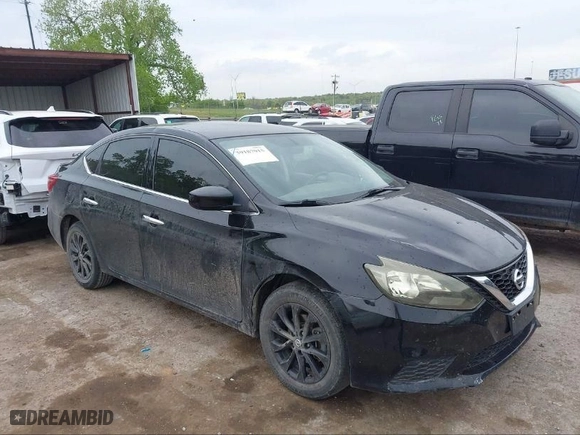 2018 Nissan Sentra SV with VIN 3N1AB7AP2JY240700, listed as a IAAI auction lot 40207118 with 161,848 mi miles. Bid and sale history available at carsss.com. Image 1.