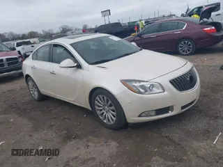 2013 Buick Regal Turbo Premium 2 with VIN 2G4GT5GV0D9136186, listed as a IAAI auction lot 38957163 with 157,833 mi miles. Bid and sale history available at carsss.com. Image 1.
