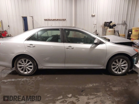 2014 Toyota Camry L with VIN 4T4BF1FK4ER412428, listed as a IAAI auction lot 41573095 with 130,000 mi miles. Bid and sale history available at carsss.com. Image 13.