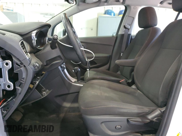 2020 Chevrolet Trax LS with VIN 3GNCJKSB2LL308998, listed as a Copart auction lot 63072775 with 99,702 mi miles and Clean title. Bid and sale history available at DreamBid. Image 7.