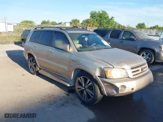 2006 Toyota Highlander w/3rd Row with VIN JTEDP21A160107112, listed as a IAAI auction lot 41885073 with 231,521 mi miles. Bid and sale history available at carsss.com. Image 1.