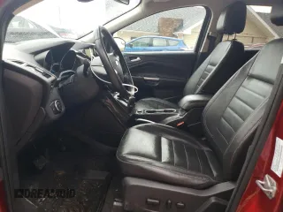 2014 Ford Escape Titanium z VIN 1FMCU0J95EUA82835, wystawiony jako Copart lot #59901675 z przebiegiem 155 193 mil mil oraz Czysty tytuł • Clean title. Historia ofert i sprzedaży dostępna na DreamBid. Obrazek 7.