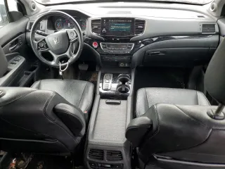 2019 Honda Pilot Touring 7-Passenger with VIN 5FNYF6H67KB005312, listed as a Copart auction lot 58785895 with 138,937 mi miles and Salvage title. Bid and sale history available at DreamBid. Image 8.