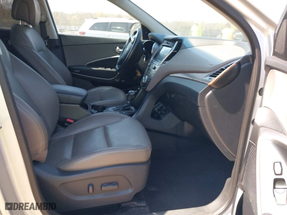 2017 Hyundai Santa Fe Limited Ultimate with VIN KM8SRDHF1HU212114, listed as a IAAI auction lot 41910471 with 135,335 mi miles. Bid and sale history available at carsss.com. Image 5.