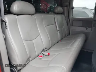 2006 Chevrolet Silverado 1500 LS with VIN 1GCEC19V66Z217817, listed as a IAAI auction lot 41924306 with 274,685 mi miles. Bid and sale history available at carsss.com. Image 8.