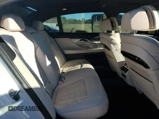 2019 BMW 7 Series 750i with VIN WBA7F0C5XKGM25897, listed as a Copart auction lot 86758004 with 68,700 mi miles and Salvage title. Bid and sale history available at DreamBid. Image 10.