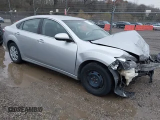 2011 Mazda Mazda6 i Sport with VIN 1YVHZ8BH3B5M01777, listed as a IAAI auction lot 40861511 with 196,492 mi miles. Bid and sale history available at carsss.com. Image 1.