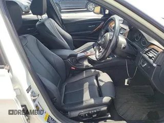 2013 BMW 3 Series 320i xDrive с VIN WBA3C3C5XDF982665, выставлен на аукционе Copart как лот 61688265 с пробегом 122 398 миль миль и Чистый • Clean title. История ставок и продаж доступна на DreamBid. Изображение 5.