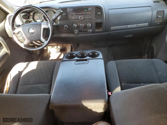 2008 Chevrolet Silverado 1500 Work Truck with VIN 1GCEK19028Z308352, listed as a Copart auction lot 53837945 with 306,665 mi miles and Clean Title. Bid and sale history available at carsss.com. Image 8.