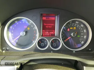 2008 Volkswagen GTI z VIN WVWHD71K18W290337, wystawiony jako Copart lot #75297034 z przebiegiem 117 224 mil mil oraz Szkoda całkowita • Salvage title. Historia ofert i sprzedaży dostępna na DreamBid. Obrazek 9.