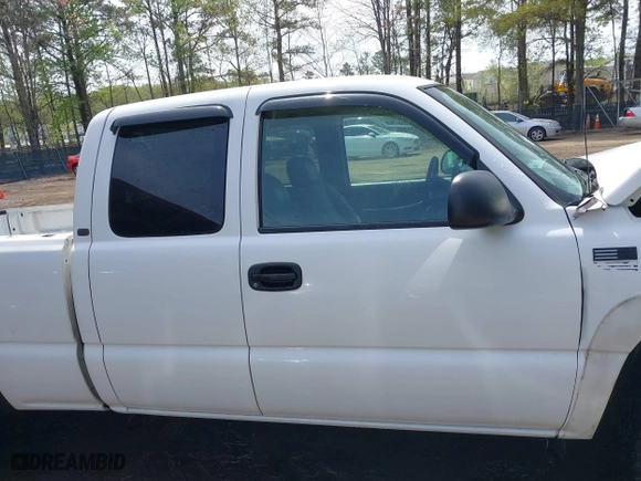 2004 Chevrolet Silverado 1500 Z71 with VIN 1GCEK19T04E120134, listed as a IAAI auction lot 41993068 with 162,486 mi miles. Bid and sale history available at carsss.com. Image 13.