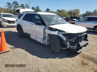 2025 Ford Explorer ST-Line with VIN 1FMUK7KH9SGA88477, listed as a Copart auction lot 49815455 with 3,822 mi miles and Salvage title. Bid and sale history available at DreamBid. Image 4.