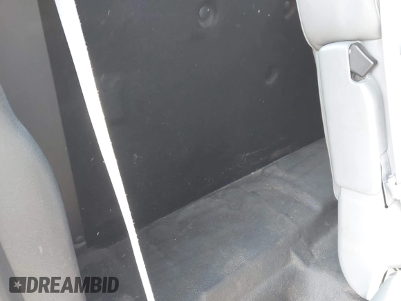 2011 Ford F-150 XL с VIN 1FTMF1CM1BKE13265, выставлен на аукционе IAAI как лот 41973290 с пробегом 246 958 миль миль и . История ставок и продаж доступна на DreamBid. Изображение 8.