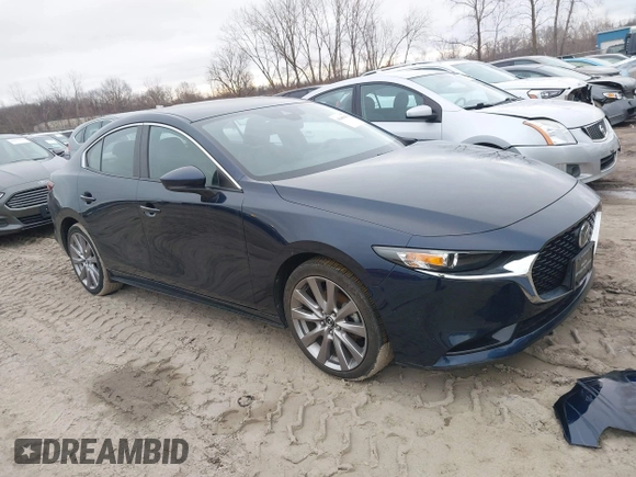 2019 Mazda 3 Select with VIN JM1BPBAM4K1138400, listed as a IAAI auction lot 41488458 with 39,913 mi miles and . Bid and sale history available at DreamBid. Image 1.