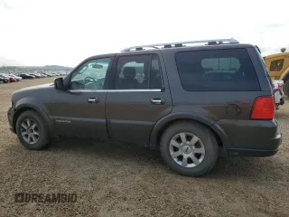 2006 Lincoln Navigator Luxury with VIN 5LMFU28546LJ10821, listed as a Copart auction lot 66204984 with 215,134 mi miles and Clean Title. Bid and sale history available at carsss.com. Image 2.