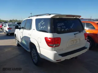 2006 Toyota Sequoia SR5 with VIN 5TDZT34AX6S283130, listed as a IAAI auction lot 41839079 with 207,638 mi miles. Bid and sale history available at carsss.com. Image 3.