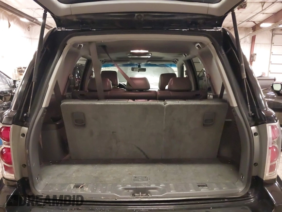 2007 Honda Pilot EX-L with VIN 5FNYF18677B017230, listed as a IAAI auction lot 41727853 with 257,527 mi miles and . Bid and sale history available at DreamBid. Image 18.