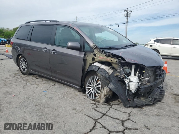 2020 Toyota Sienna XLE Auto Access Seat with VIN 5TDYZ3DC4LS039447, listed as a Copart auction lot 53997095 with 71,998 mi miles and Clean Title. Bid and sale history available at DreamBid. Image 4.