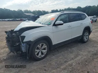 2018 Volkswagen Atlas S with VIN 1V2AP2CA7JC598599, listed as a Copart auction lot 60204115 with 207,277 mi miles and Salvage title. Bid and sale history available at DreamBid. Image 1.