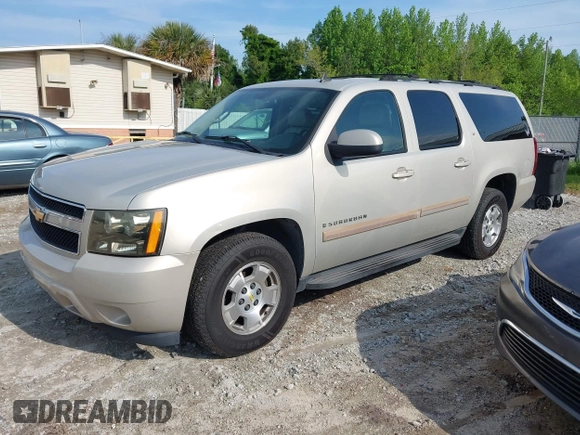 2007 Chevrolet Suburban LTZ with VIN 3GNFC16027G165110, listed as a IAAI auction lot 42120542 with 270,223 mi miles. Bid and sale history available at carsss.com. Image 2.