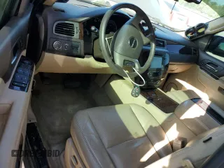 2012 GMC Yukon XL Denali z VIN 1GKS1MEF8CR157189, wystawiony jako Copart lot #55086915 z przebiegiem 172 640 mil mil oraz Szkody całkowita. Historia ofert i sprzedaży dostępna na DreamBid. Obrazek 8.