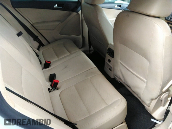 2016 Volkswagen Tiguan R-Line with VIN WVGBV7AX1GW003636, listed as a IAAI auction lot 42182478 with 137,437 mi miles and . Bid and sale history available at DreamBid. Image 8.