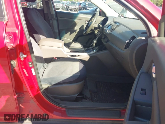 2012 Kia Sportage LX z VIN KNDPBCA23C7210386, wystawiony jako IAAI lot #42309182 z przebiegiem 149 706 mil mil oraz . Historia ofert i sprzedaży dostępna na DreamBid. Obrazek 5.