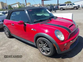 2006 MINI Convertible S with VIN WMWRH335X6TF86044, listed as a IAAI auction lot 42208260 with 165,576 mi miles and . Bid and sale history available at DreamBid. Image 1.