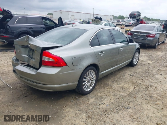 2008 Volvo S80 3.2L с VIN YV1AS982181048678, выставлен на аукционе IAAI как лот 42144272 с пробегом 208 018 миль миль и . История ставок и продаж доступна на DreamBid. Изображение 4.