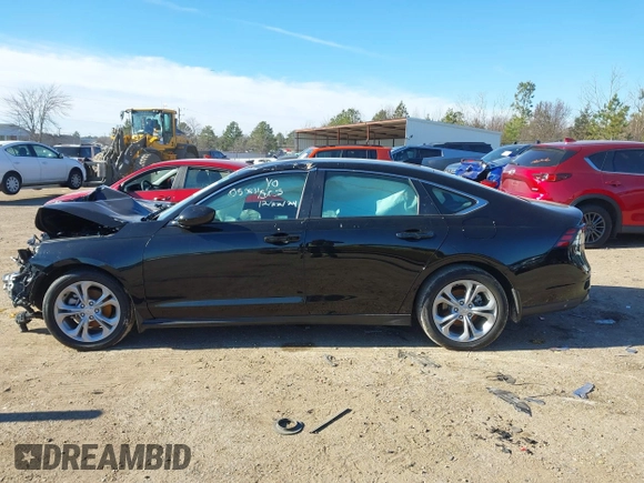 2024 Honda Accord LX z VIN 1HGCY1F28RA052831, wystawiony jako IAAI lot #41209914 z przebiegiem 18 337 mil mil oraz . Historia ofert i sprzedaży dostępna na DreamBid. Obrazek 13.