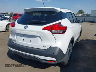 2020 Nissan Kicks SR z VIN 3N1CP5DV4LL485202, wystawiony jako IAAI lot #42195025 z przebiegiem 44 528 mil mil oraz . Historia ofert i sprzedaży dostępna na DreamBid. Obrazek 4.