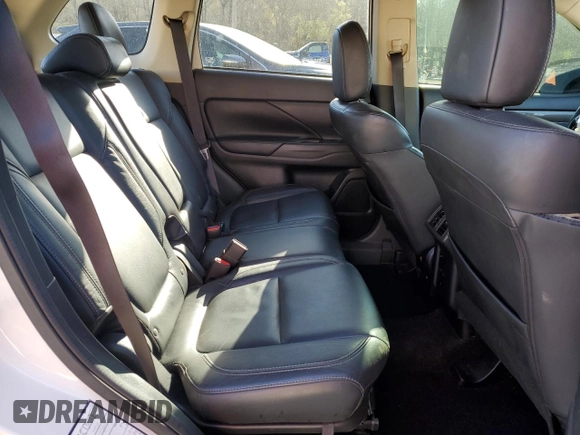 2020 Mitsubishi Outlander SE z VIN JA4AD3A35LZ019723, wystawiony jako Copart lot #50466605 z przebiegiem 117 700 mil mil oraz Szkoda całkowita • Salvage title. Historia ofert i sprzedaży dostępna na DreamBid. Obrazek 11.