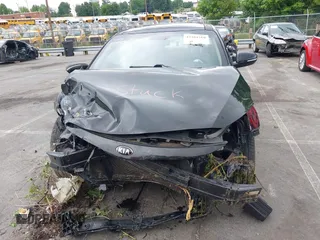 2015 Kia Optima EX с VIN 5XXGN4A7XFG417202, выставлен на аукционе IAAI как лот 42384510 с пробегом 175 888 миль миль и . История ставок и продаж доступна на DreamBid. Изображение 12.