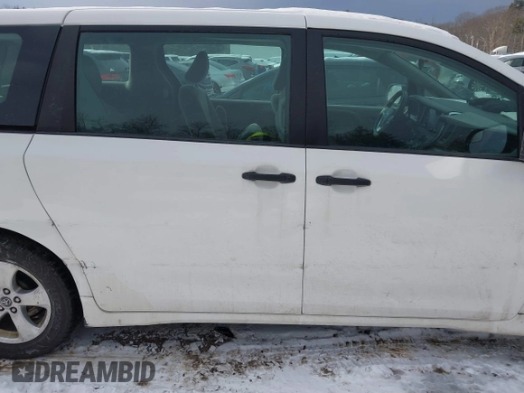 2018 Toyota Sienna L with VIN 5TDZZ3DC5JS901902, listed as a IAAI auction lot 41431684 with 101,481 mi miles and . Bid and sale history available at DreamBid. Image 13.