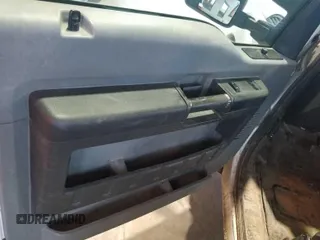 2015 Ford F-250 XL с VIN 1FD7X2A67FEA15739, выставлен на аукционе IAAI как лот 42600504 с пробегом 72 664 миль миль и . История ставок и продаж доступна на DreamBid. Изображение 26.