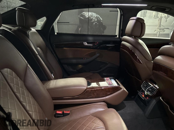 2014 Audi A8 3.0L TDI with VIN WAURMAFD2EN003811, listed as a Copart auction lot 61867575 with 120,705 mi miles and Clean title. Bid and sale history available at DreamBid. Image 6.