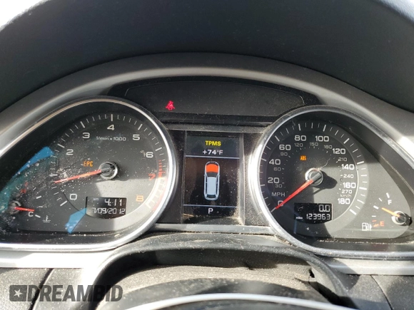 2013 Audi Q7 S line Prestige с VIN WA1DGAFE6DD016556, выставлен на аукционе Copart как лот 50103185 с пробегом 123 963 миль миль и Списание • Salvage title. История ставок и продаж доступна на DreamBid. Изображение 9.