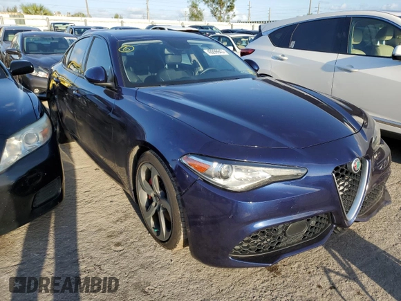 2018 Alfa Romeo Giulia with VIN ZARFAEBN5J7582236, listed as a Copart auction lot 49299943 with 45,736 mi miles. Bid and sale history available at carsss.com. Image 4.