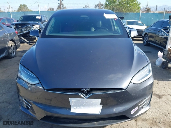 2018 Tesla Model X 75D with VIN 5YJXCBE22JF124270, listed as a IAAI auction lot 41909734 with 92,553 mi miles. Bid and sale history available at carsss.com. Image 12.