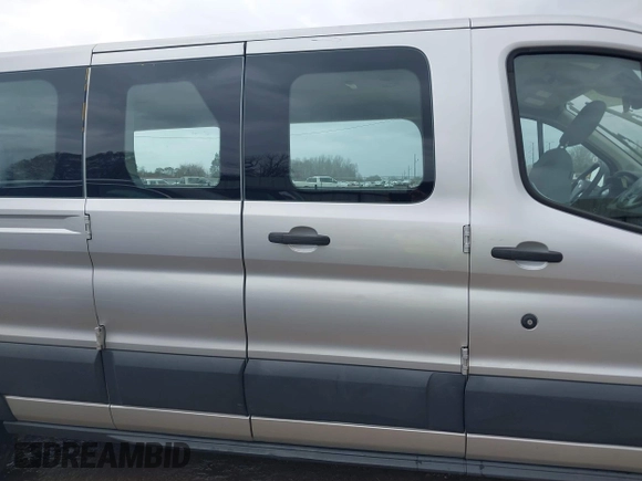 2018 Ford Transit Passenger XL с VIN 1FBZX2ZMXJKB02176, выставлен на аукционе IAAI как лот 41455827 с пробегом 75 340 миль миль и . История ставок и продаж доступна на DreamBid. Изображение 14.