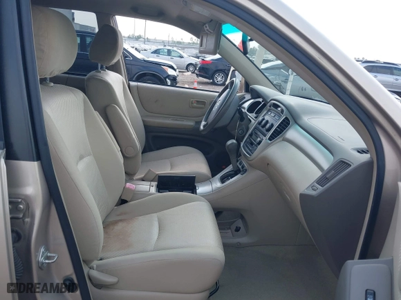 2006 Toyota Highlander with VIN JTEGP21A560125805, listed as a IAAI auction lot 40142399 with 127,578 mi miles. Bid and sale history available at carsss.com. Image 5.