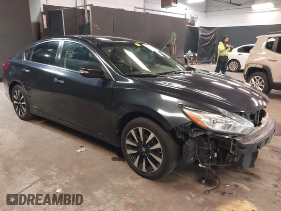 2018 Nissan Altima SR with VIN 1N4AL3AP2JC142302, listed as a IAAI auction lot 42013171 with 112,360 mi miles and . Bid and sale history available at carsss.com. Image 1.