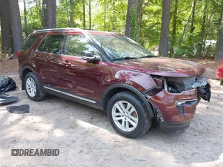 2018 Ford Explorer XLT z VIN 1FM5K8DH5JGC20690, wystawiony jako IAAI lot #42412146 z przebiegiem 76 947 mil mil oraz . Historia ofert i sprzedaży dostępna na DreamBid. Obrazek 1.