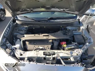 2018 Mitsubishi Outlander ES z VIN JA4AP3AU7JZ001723, wystawiony jako IAAI lot #41945205 z przebiegiem 112 570 mil mil oraz . Historia ofert i sprzedaży dostępna na DreamBid. Obrazek 10.