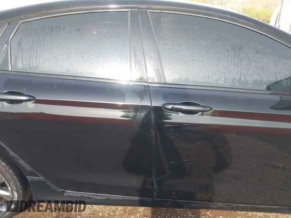 2016 Chrysler 200 S z VIN 1C3CCCBB7GN125955, wystawiony jako IAAI lot #42028420 z przebiegiem 106 301 mil mil oraz . Historia ofert i sprzedaży dostępna na DreamBid. Obrazek 13.